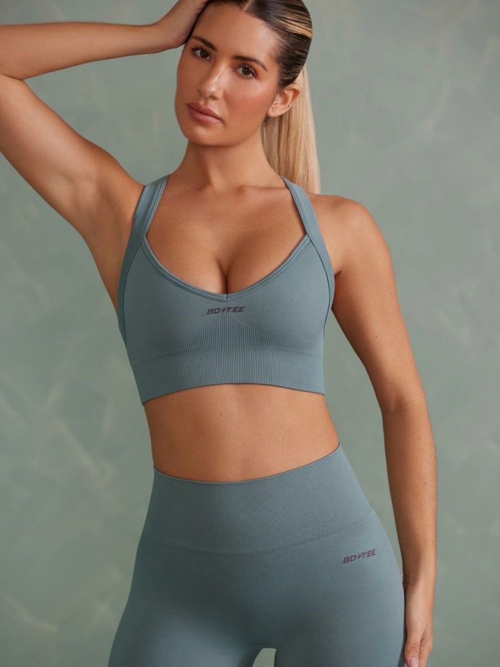 Bo + Tee Women’s work out set XS